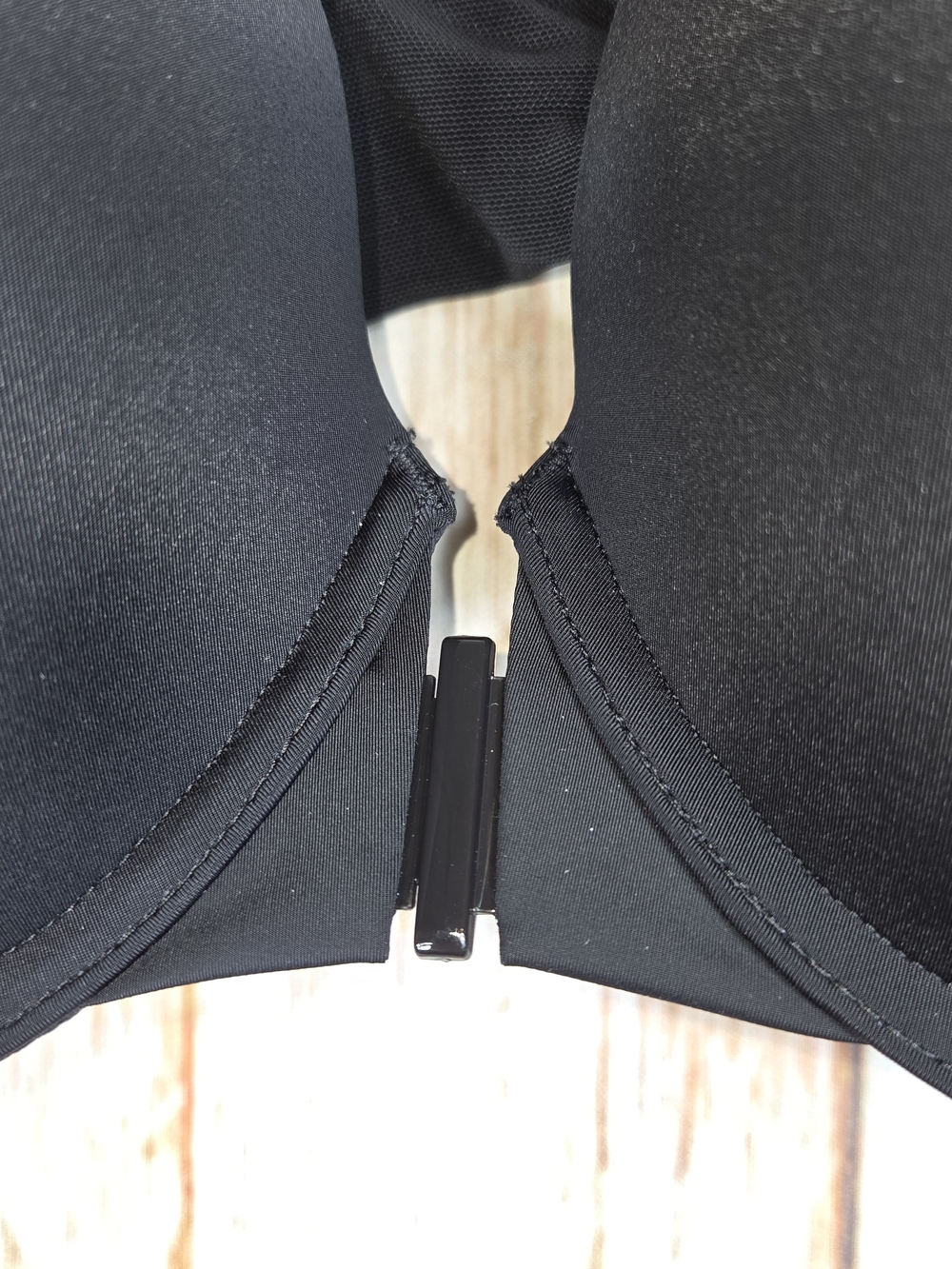 Torrid Black Front-Close Underwire T-Shirt Bra - Women Intimates. 42B (NWT) - Picture 2 of 5